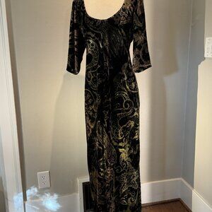 Darbury Stendaru Velvet Dress